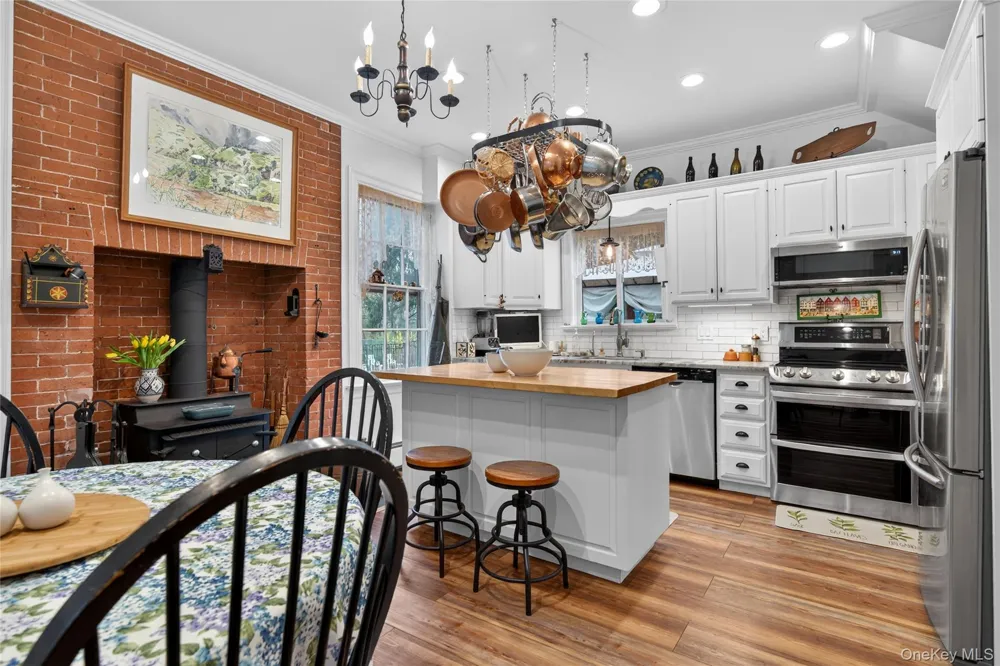 90 Quaker Avenue Cornwall, NY 12518