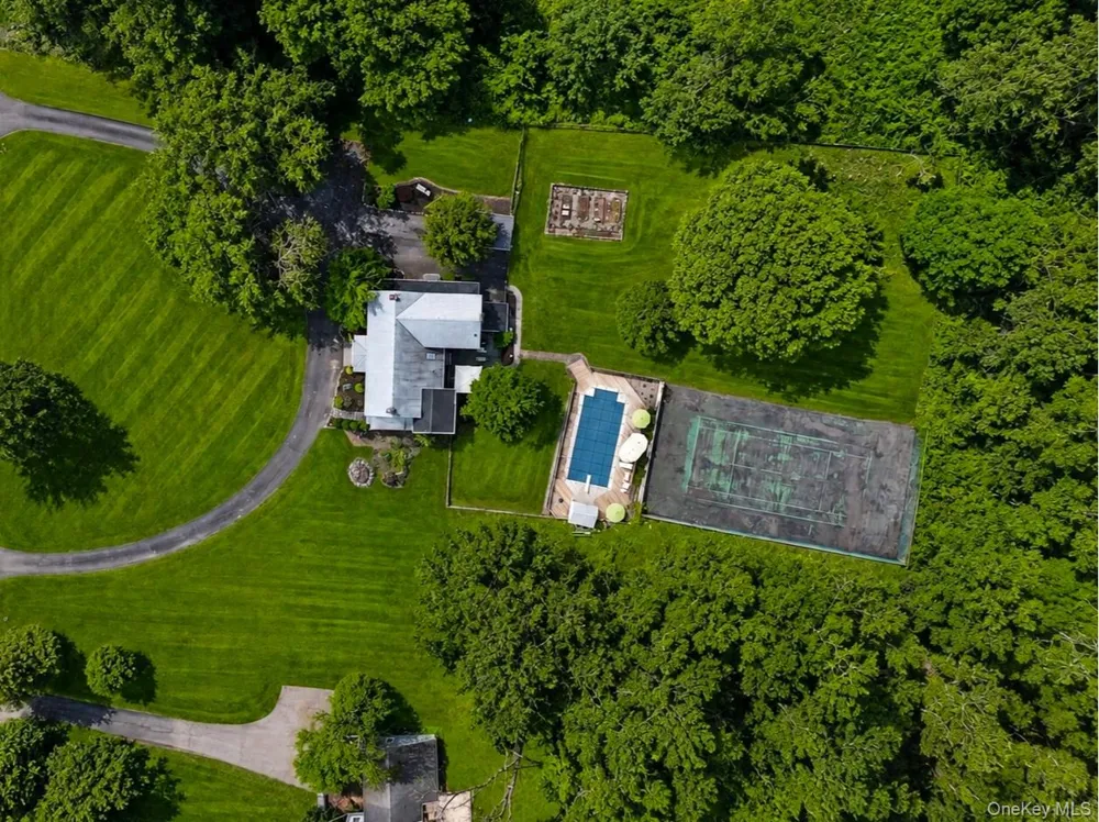 90 Quaker Avenue Cornwall, NY 12518