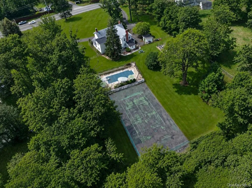 90 Quaker Avenue Cornwall, NY 12518