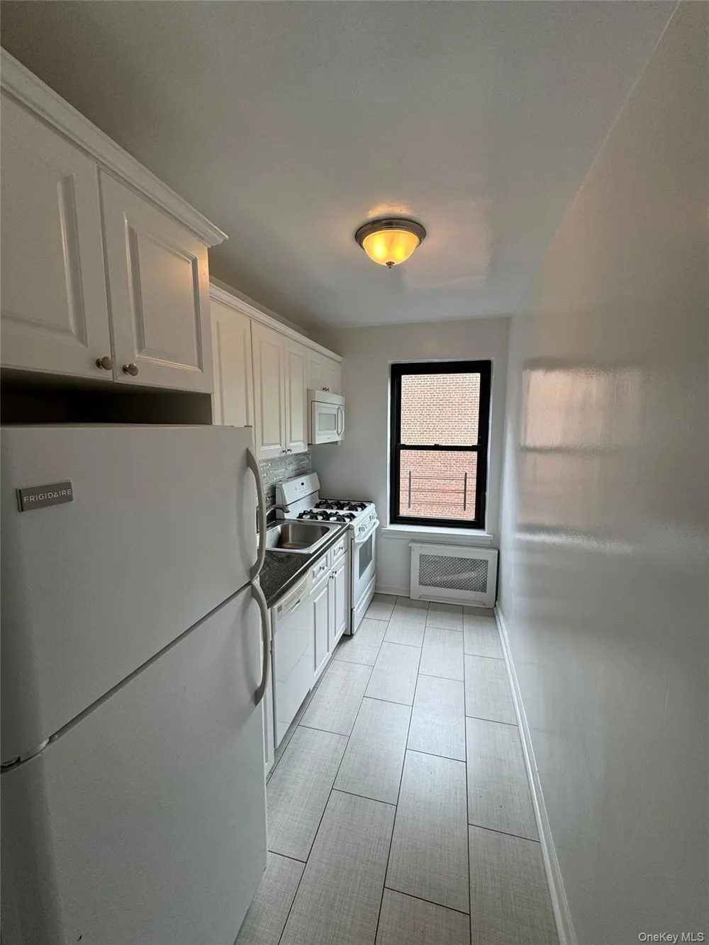 65 Old Mamaroneck Road #4R White Plains, NY 10605