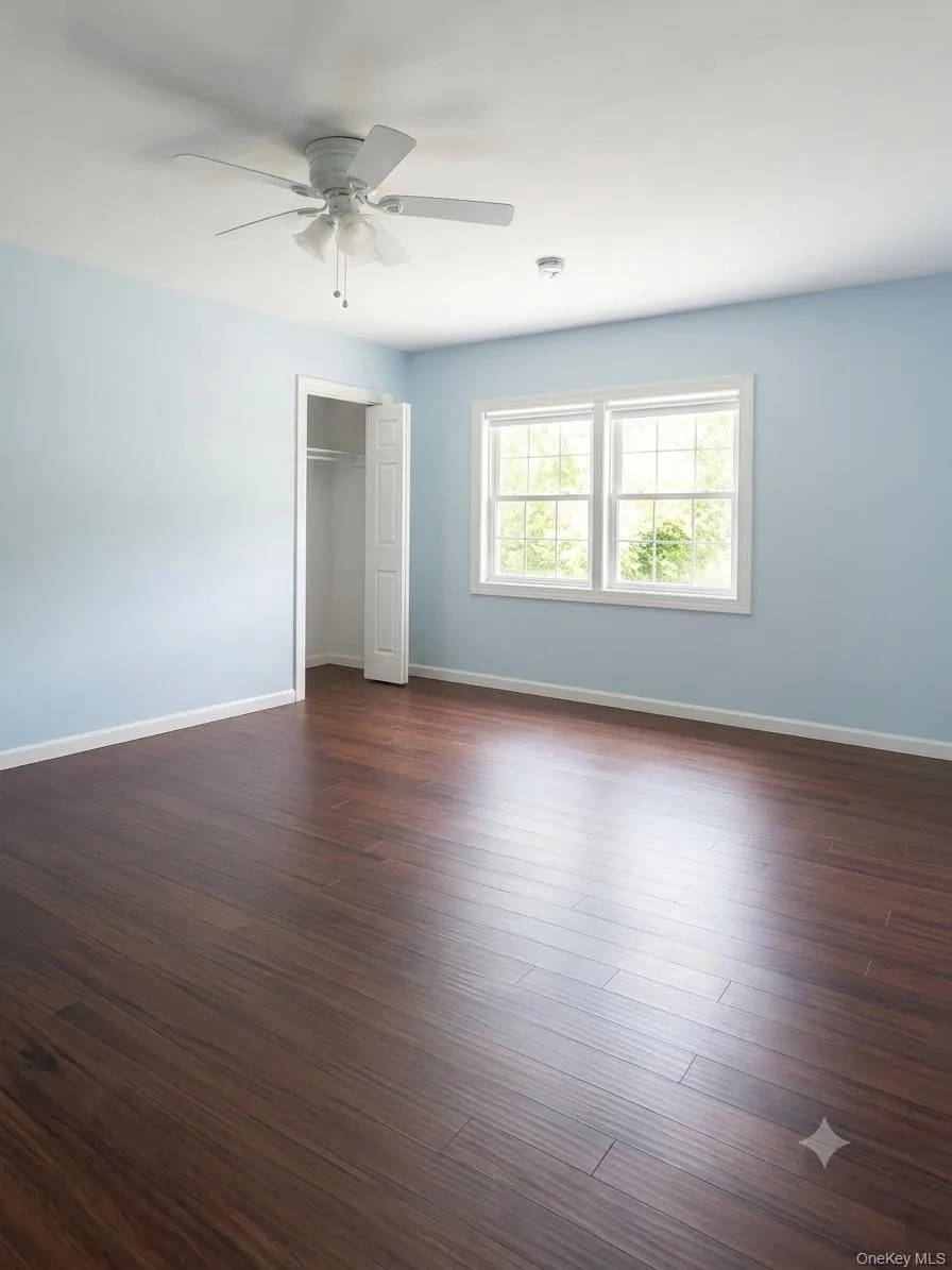 92-10 212th Place Queens Village, NY 11428