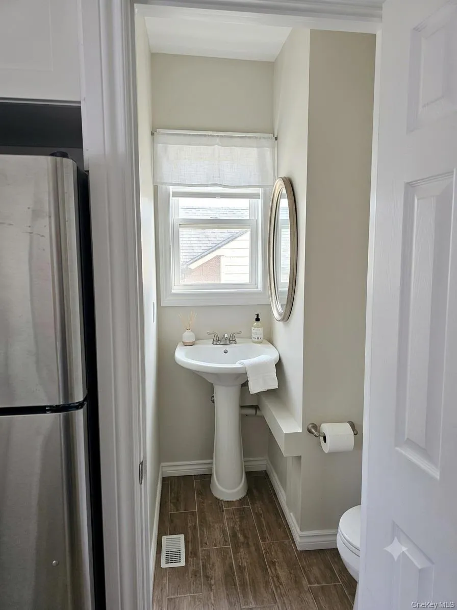 92-10 212th Place Queens Village, NY 11428
