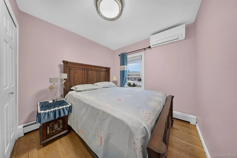3323 200th Street Bayside, NY 11361