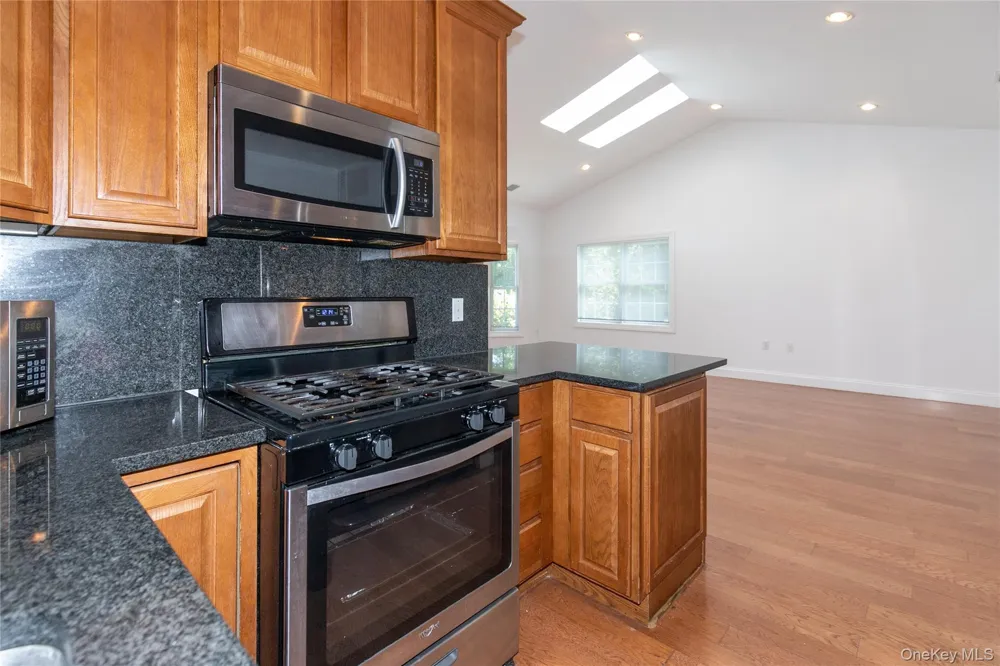 46 Miro Place #46 Port Washington, NY 11050