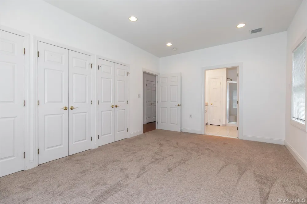 46 Miro Place #46 Port Washington, NY 11050