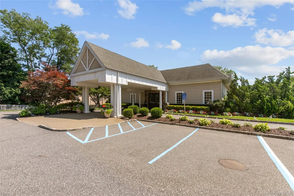 46 Miro Place #46 Port Washington, NY 11050