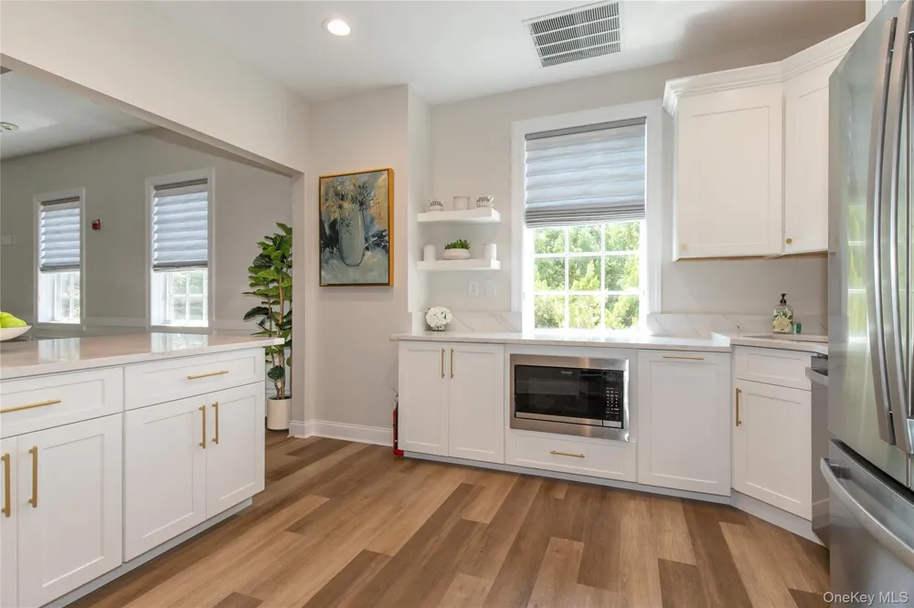 46 Miro Place #46 Port Washington, NY 11050