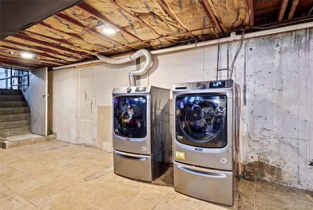 96 E 12th Street Huntington Station, NY 11746