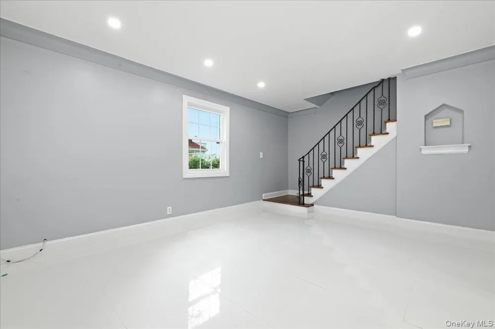 415 Leonard Boulevard New Hyde Park, NY 11040