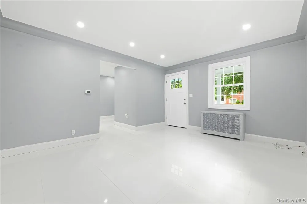 415 Leonard Boulevard New Hyde Park, NY 11040
