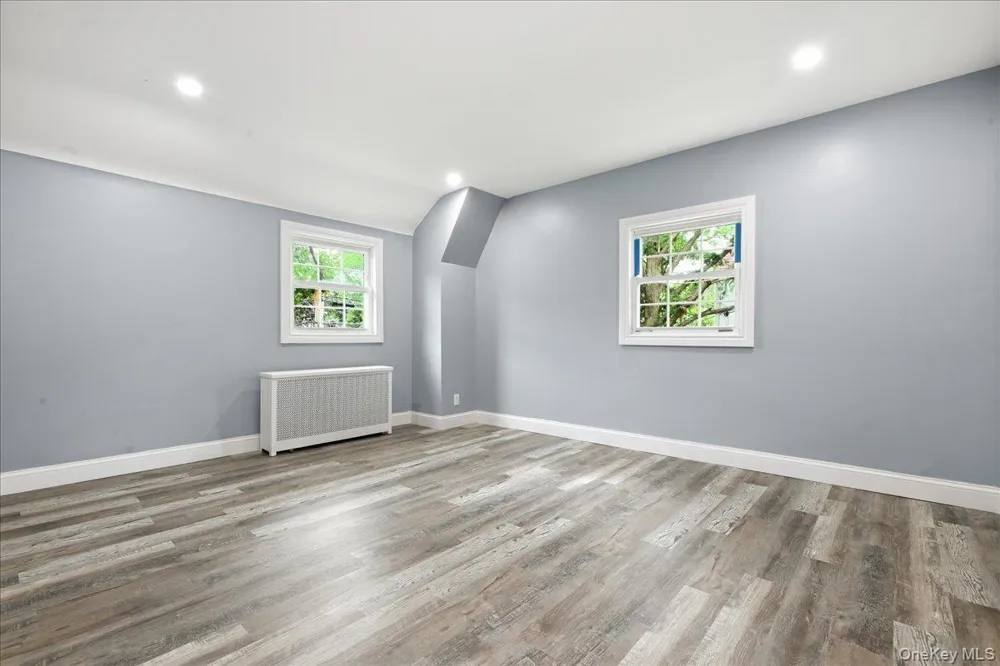 415 Leonard Boulevard New Hyde Park, NY 11040