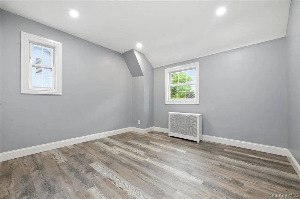 415 Leonard Boulevard New Hyde Park, NY 11040