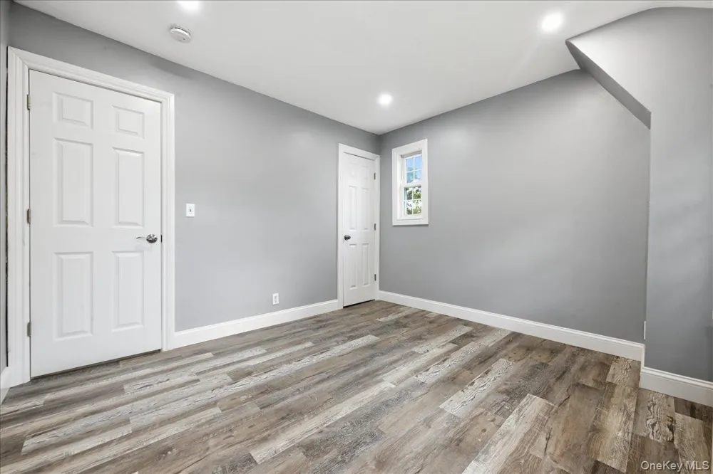 415 Leonard Boulevard New Hyde Park, NY 11040