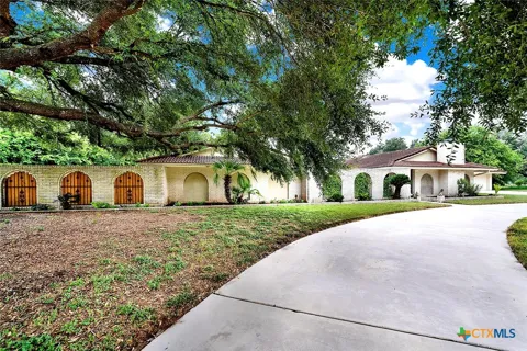 5 Augusta Drive