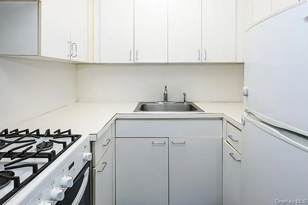 120 Horton Highway #c2 Mineola, NY 11501