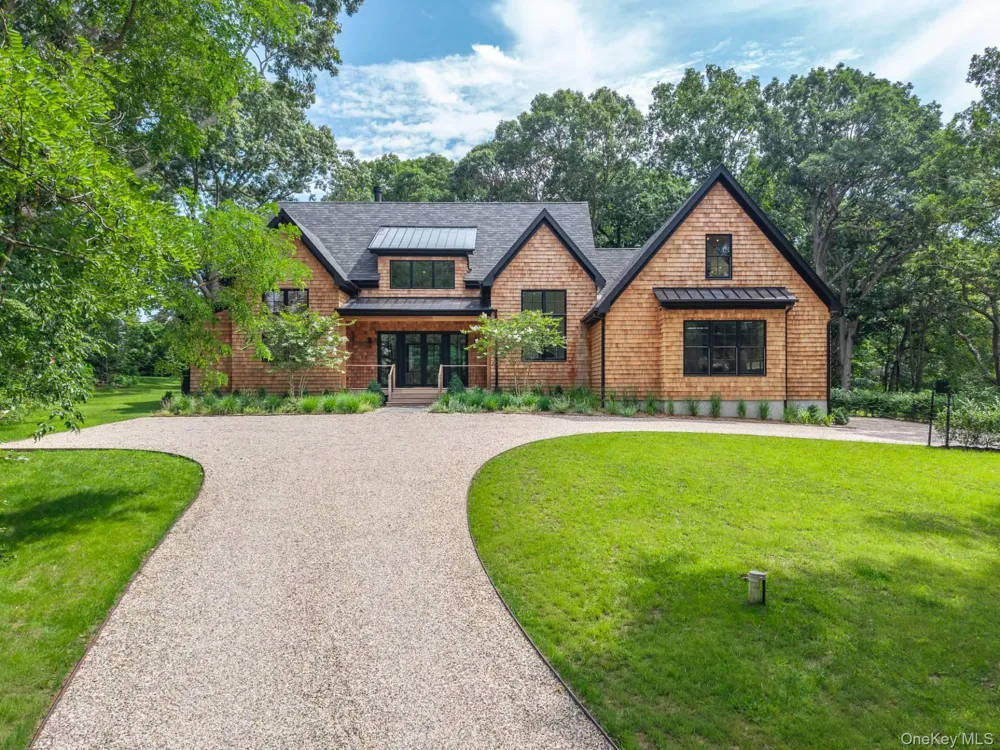 169 Ferry Road Shelter Island, NY 11964