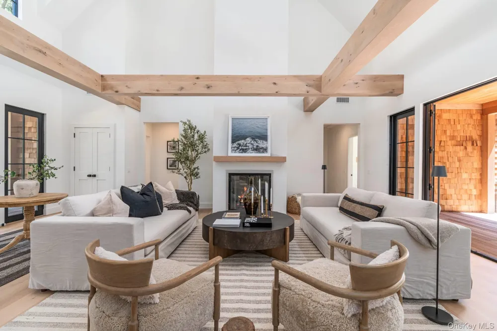 169 Ferry Road Shelter Island, NY 11964