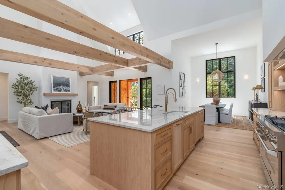 169 Ferry Road Shelter Island, NY 11964