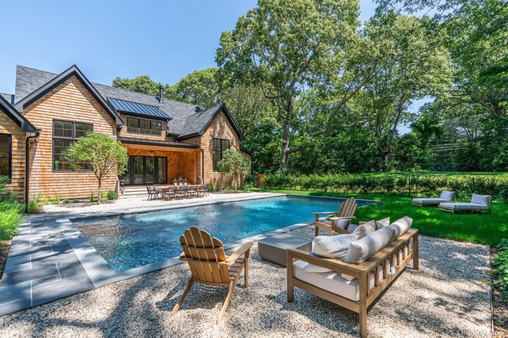 169 Ferry Road Shelter Island, NY 11964