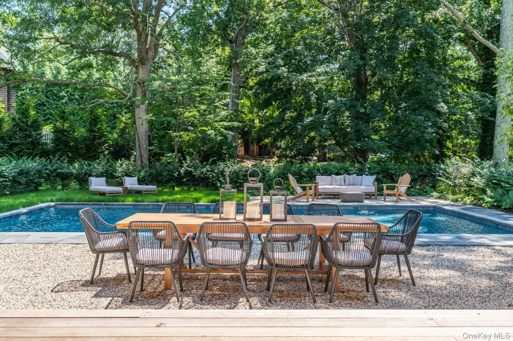 169 Ferry Road Shelter Island, NY 11964