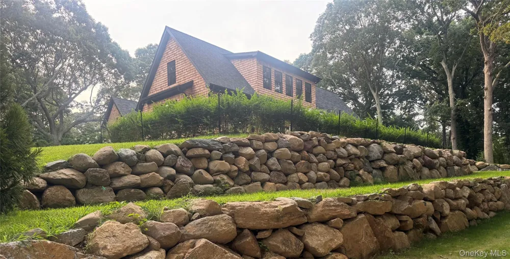 169 Ferry Road Shelter Island, NY 11964