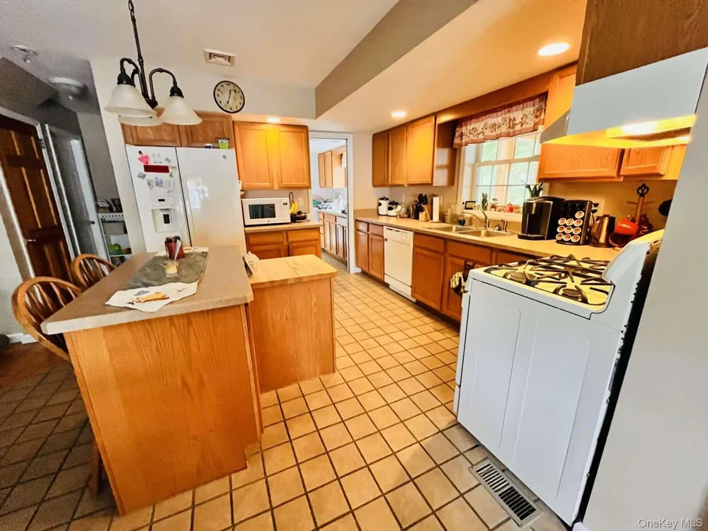 20 Neversink Drive Newburgh, NY 12550
