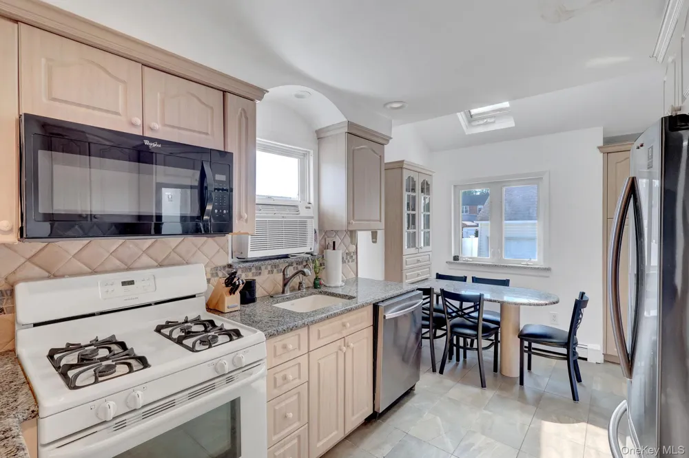 80 Noble Street Lynbrook, NY 11563