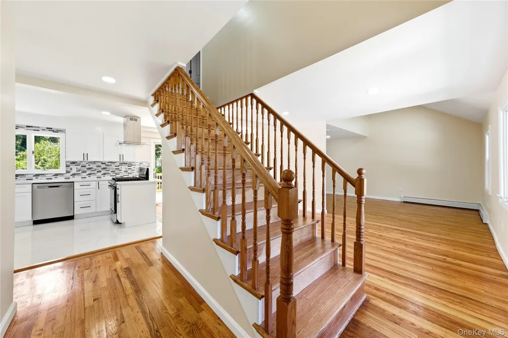 930 Park Drive Wantagh, NY 11793