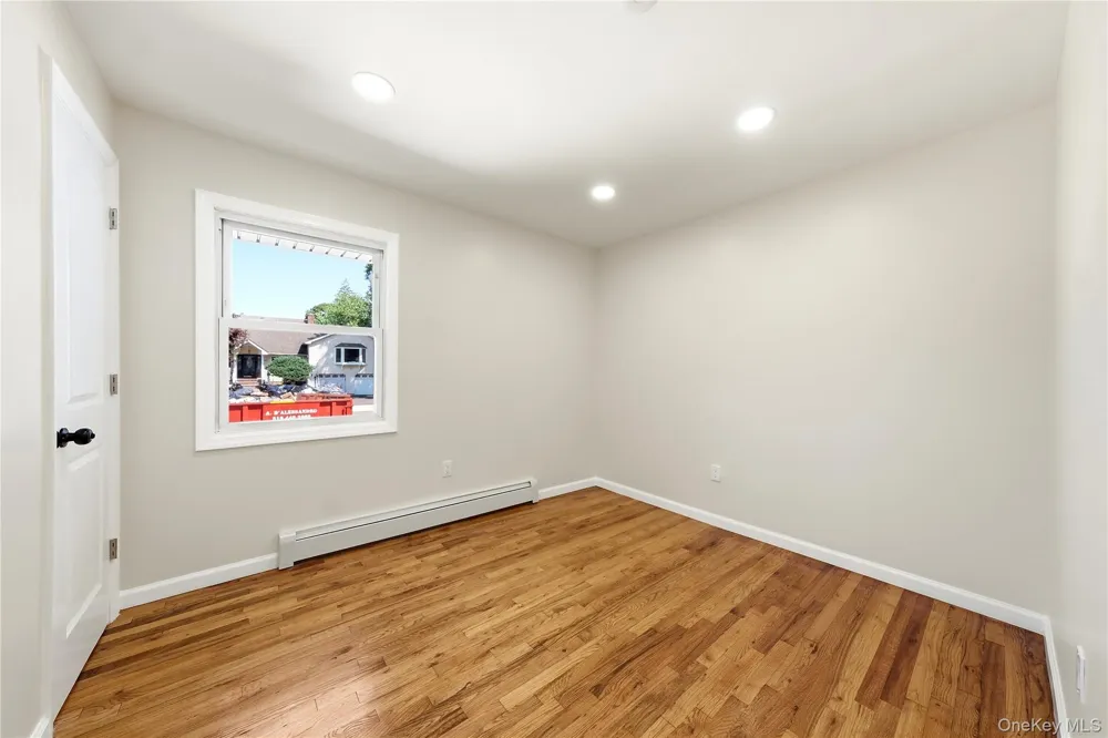 930 Park Drive Wantagh, NY 11793