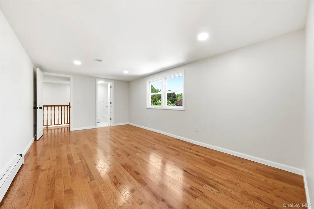 930 Park Drive Wantagh, NY 11793