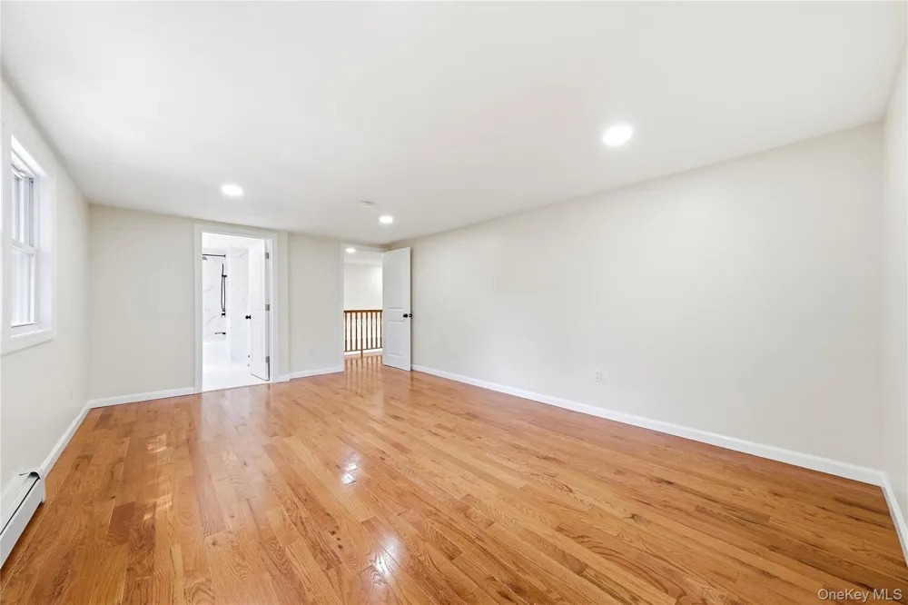 930 Park Drive Wantagh, NY 11793