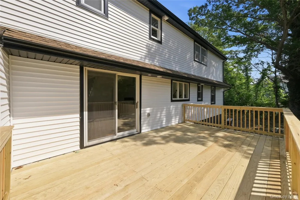 930 Park Drive Wantagh, NY 11793