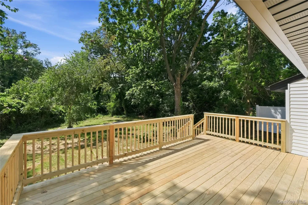930 Park Drive Wantagh, NY 11793