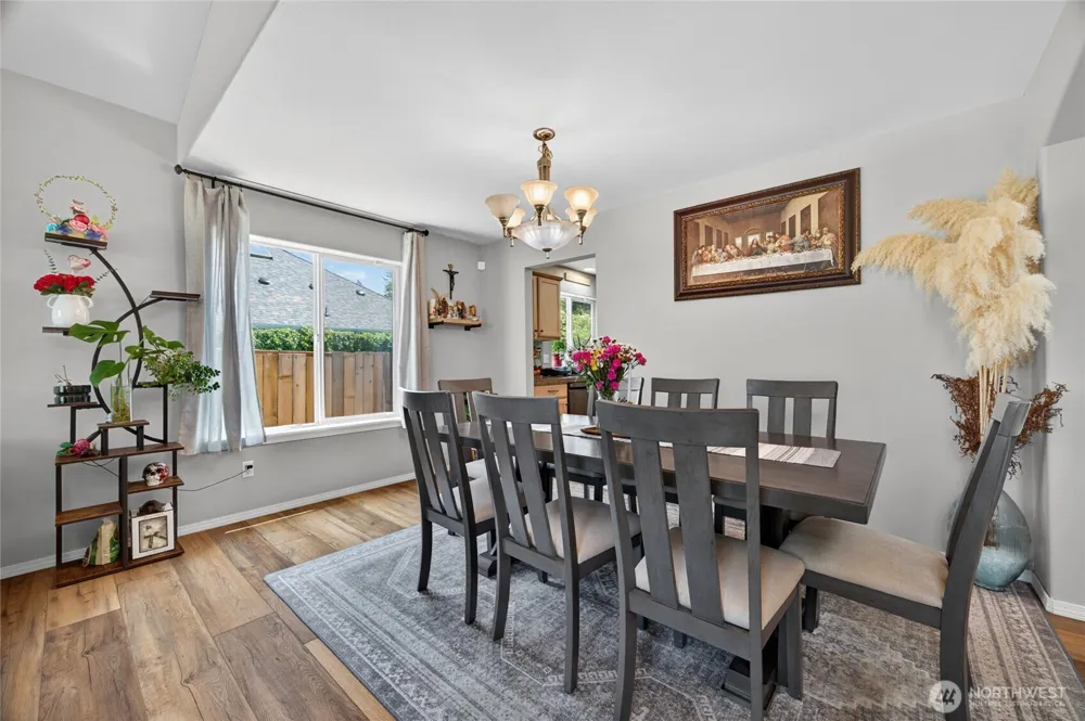 20511 SE 261st Place Covington, WA 98042