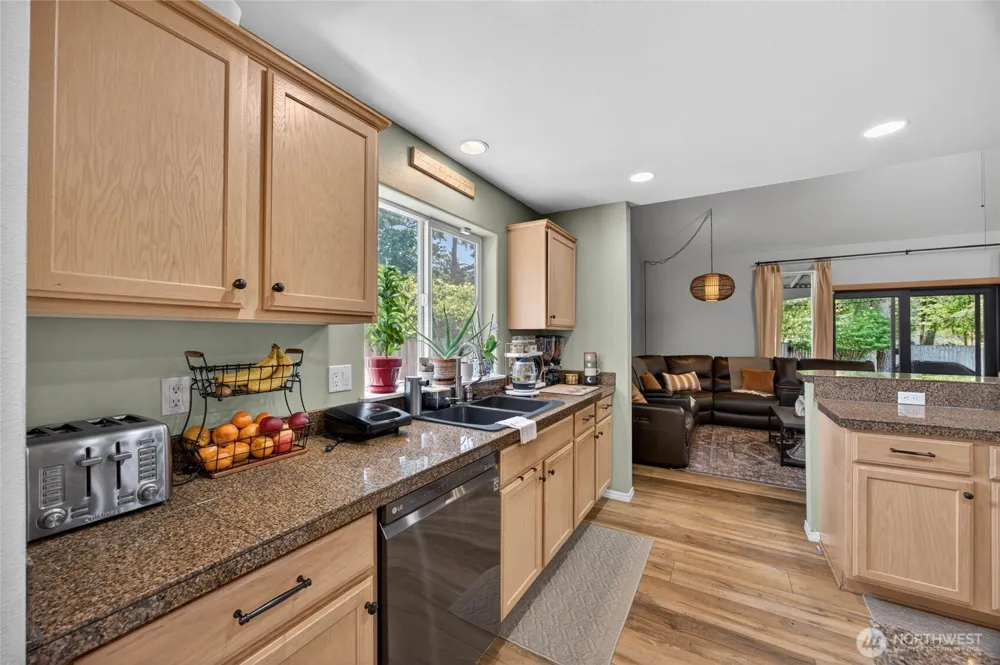 20511 SE 261st Place Covington, WA 98042