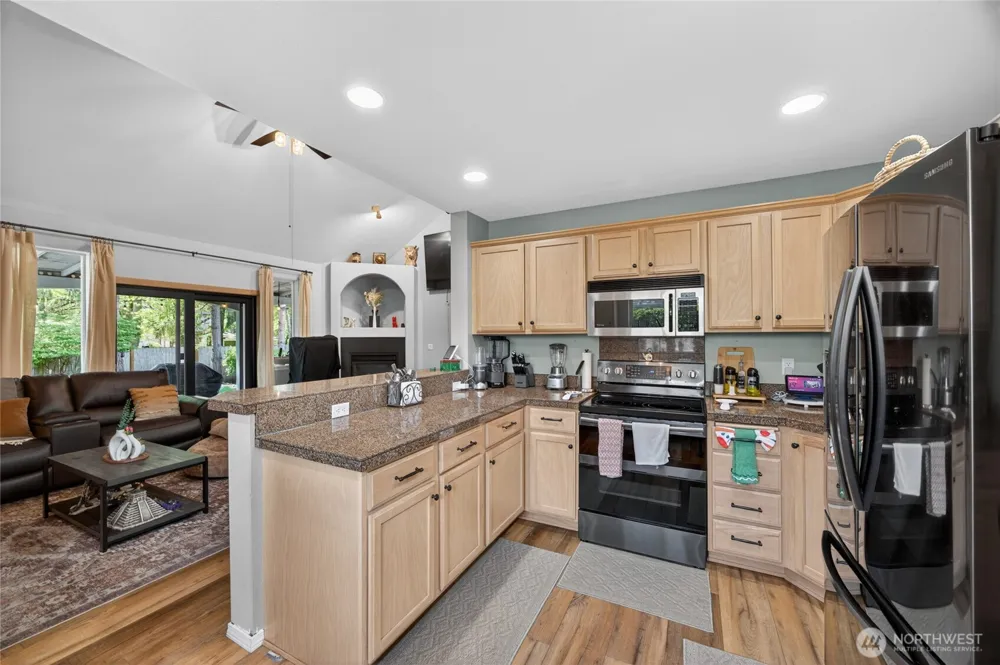 20511 SE 261st Place Covington, WA 98042