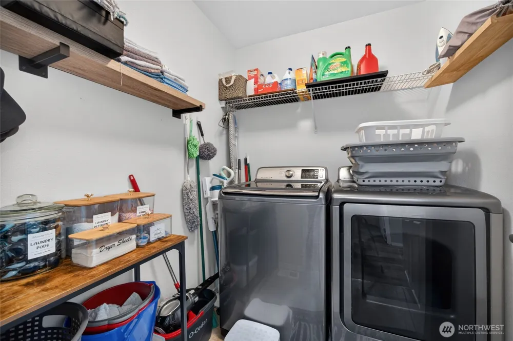 20511 SE 261st Place Covington, WA 98042