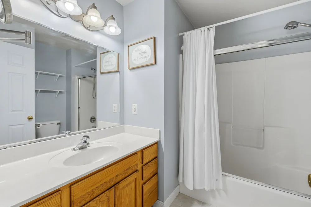 3560 Smithfield Way Oshtemo Charter Township, MI 49009