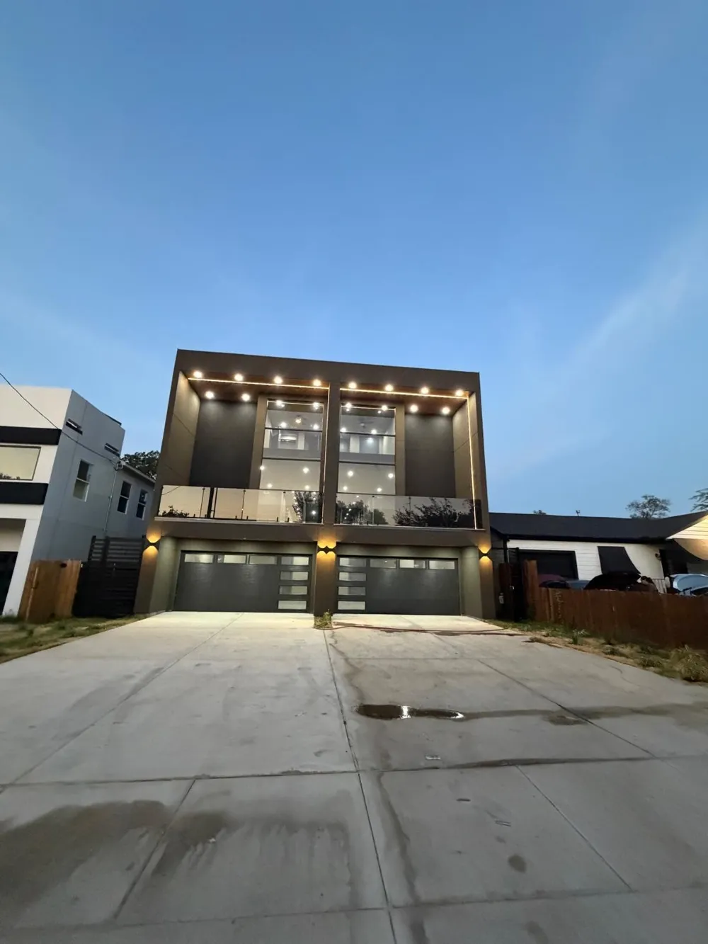 818 Lambert Street Dallas, TX 75203