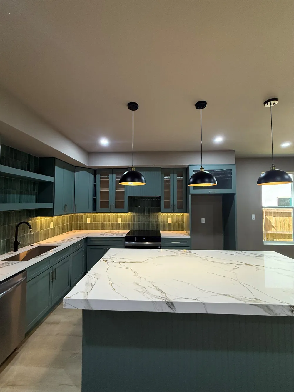 818 Lambert Street Dallas, TX 75203