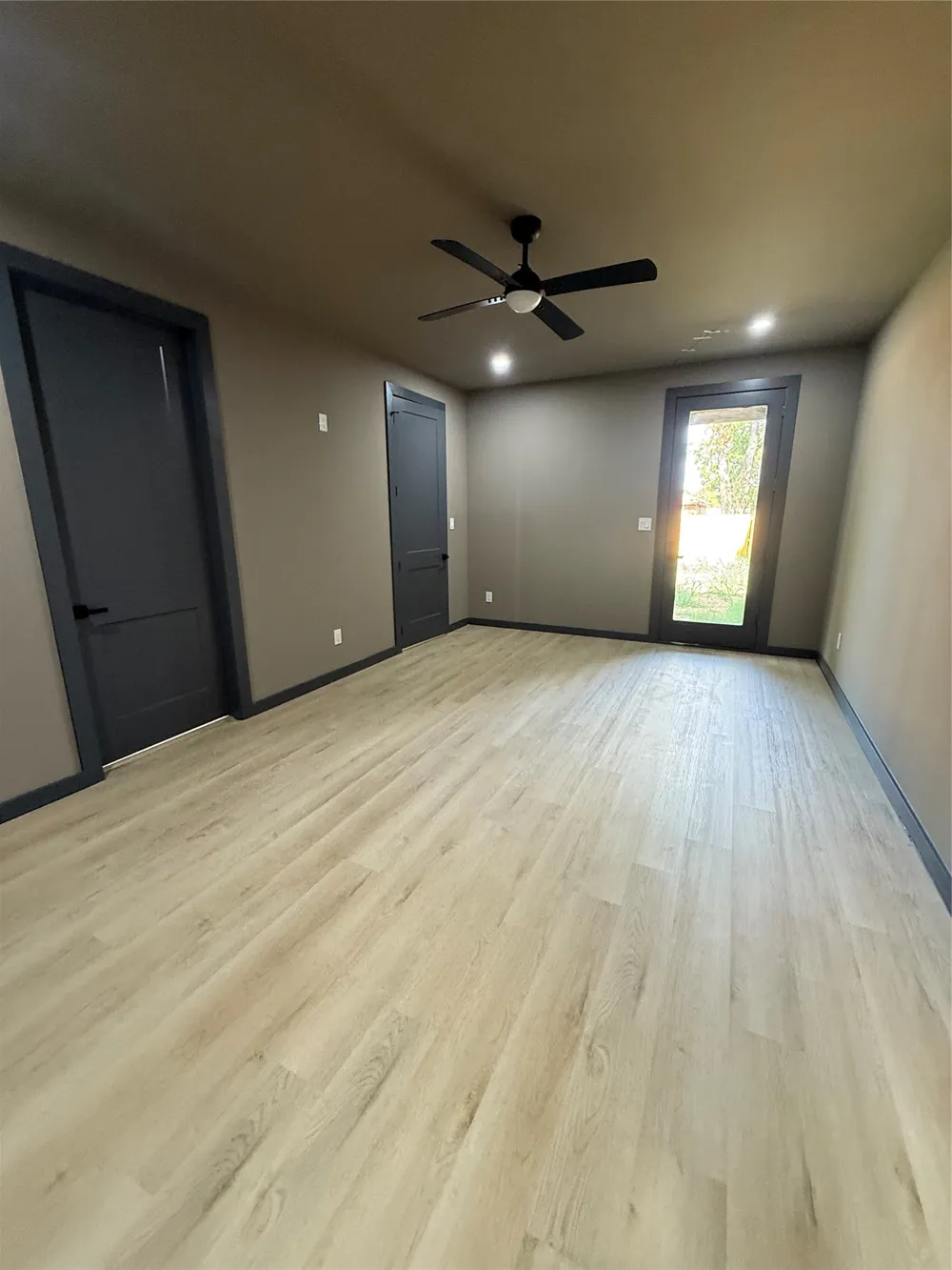 818 Lambert Street Dallas, TX 75203