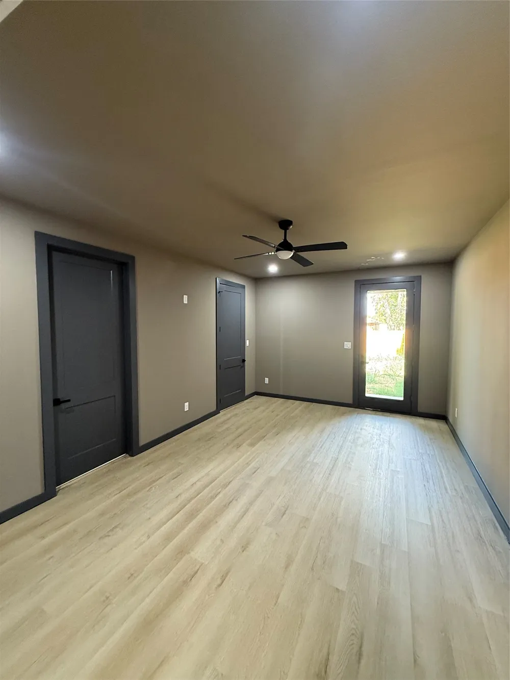 818 Lambert Street Dallas, TX 75203