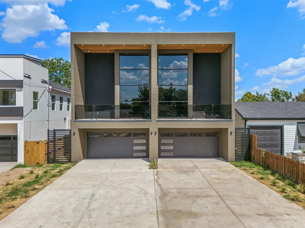 818 Lambert Street Dallas, TX 75203