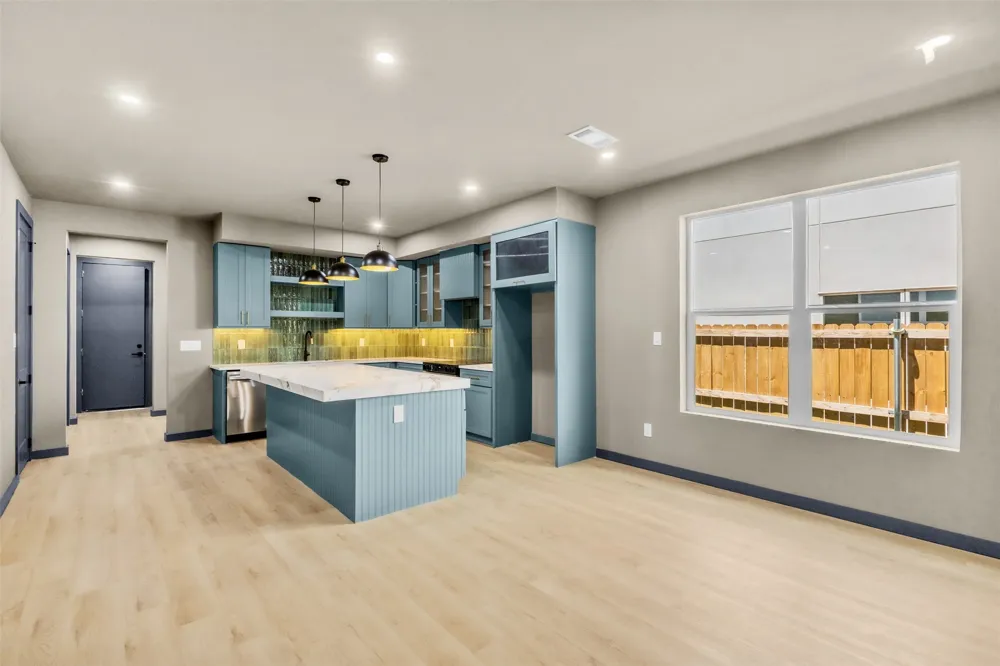 818 Lambert Street Dallas, TX 75203