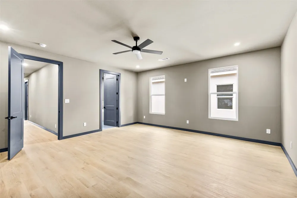818 Lambert Street Dallas, TX 75203