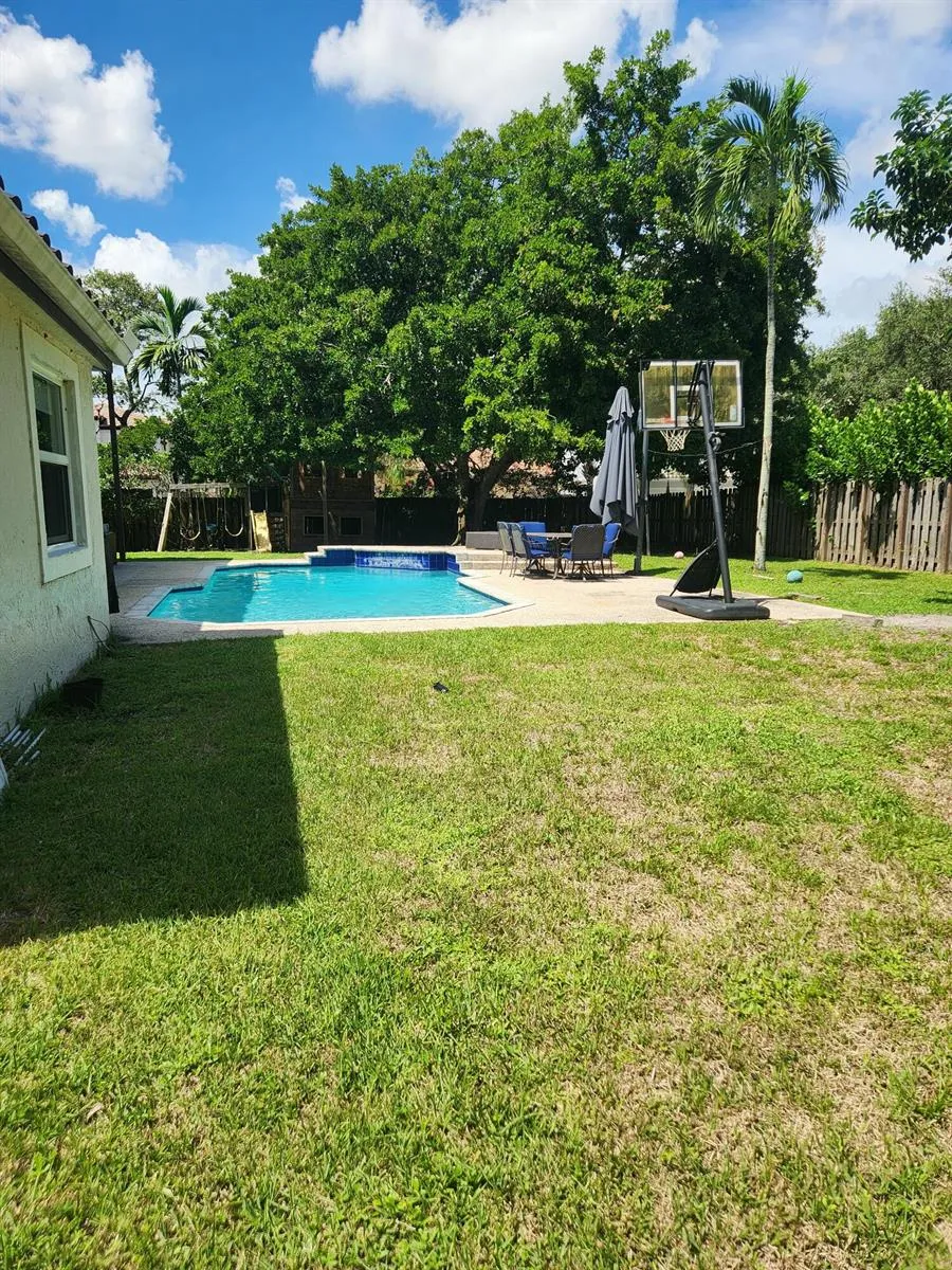 3877 BIMINI AVENUE Cooper City, FL 33026