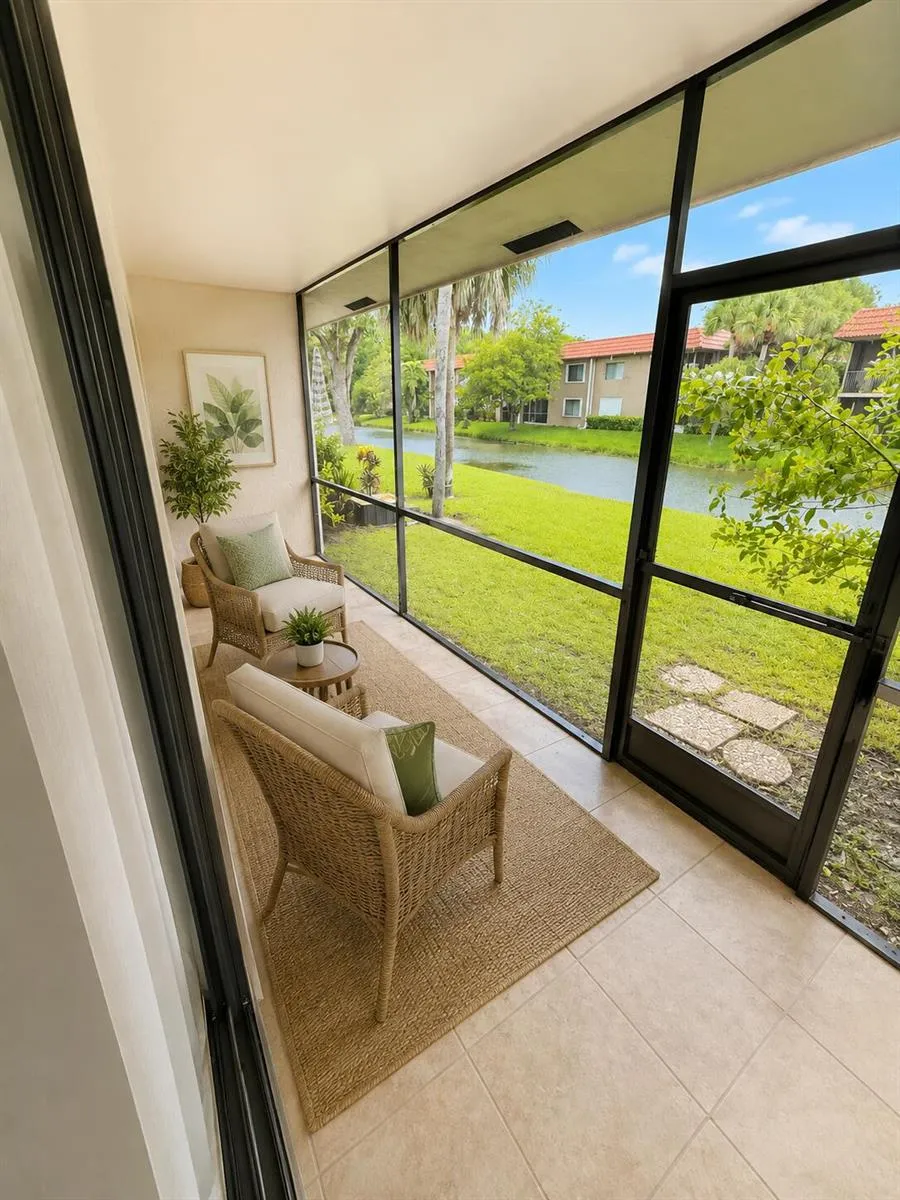 445 LAKEVIEW DRIVE #3 Weston, FL 33326