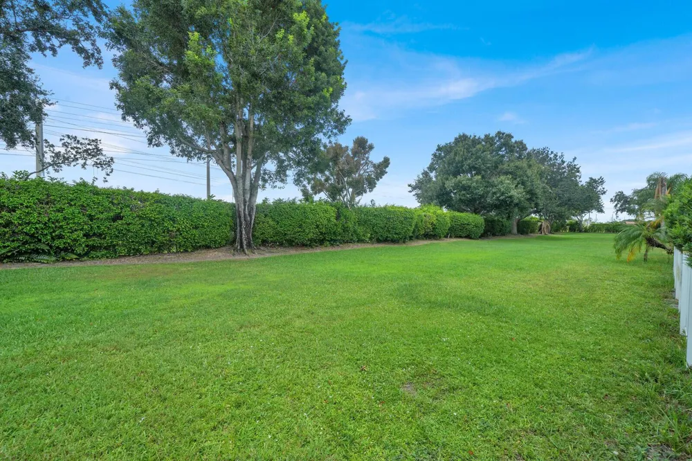 18453 OLD PRINCETON LANE Boca Raton, FL 33498