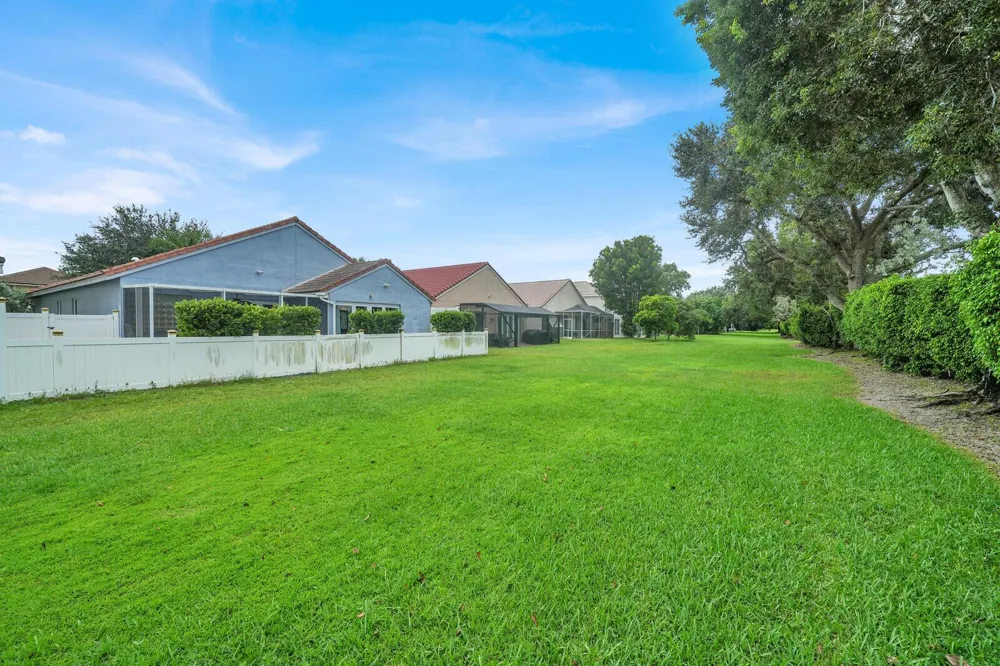 18453 OLD PRINCETON LANE Boca Raton, FL 33498