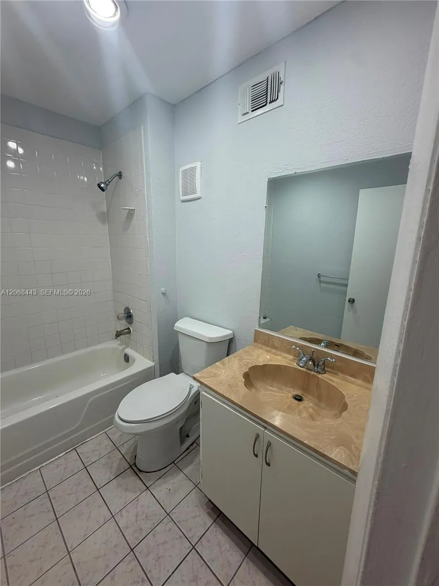 8020 Colony Cir N #306 Tamarac, FL 33321